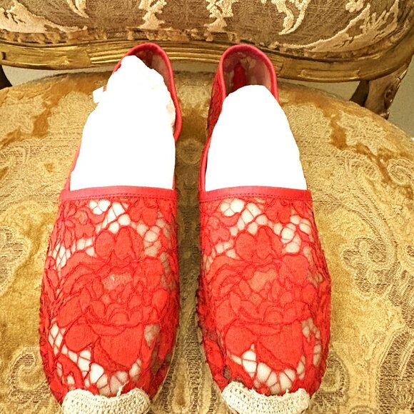 VALENTINO GARAVANI MESH LACE FLORAL RED ESPADRILLES SIZE: 39 - Picture 1 of 10